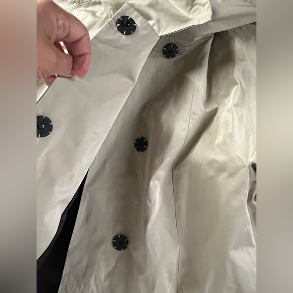 DKNY Beige Jacket, Short Sleeves - Picture 4 of 6